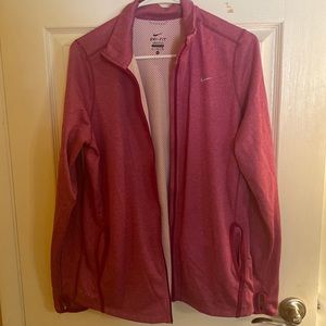 NIKE DRI FIT WOMEN JACKET DOES NOT ZIP UP!